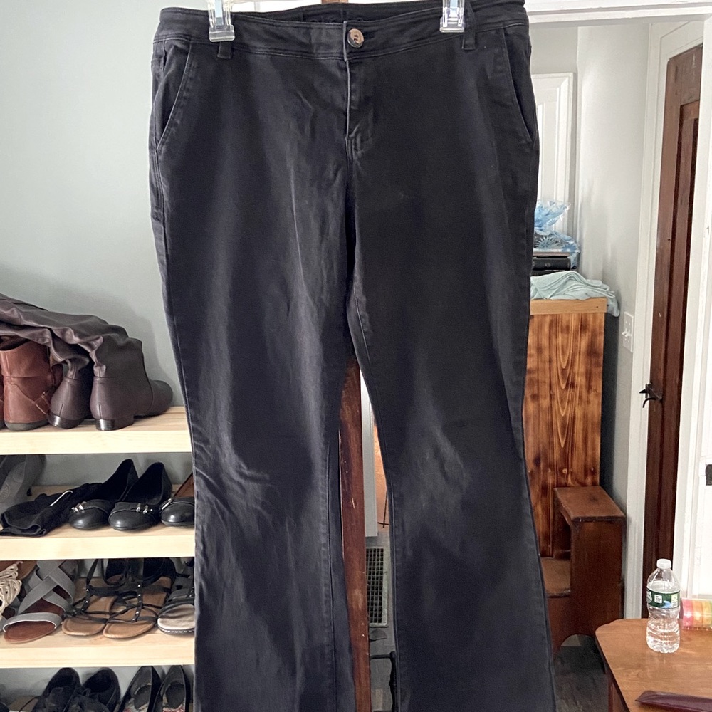 Delia’s “Jordin” Women’s Black Pants